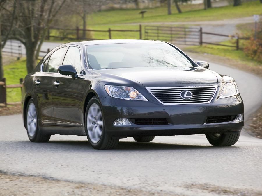  Lexus LS460 2006 года  (фото 8 из 200)